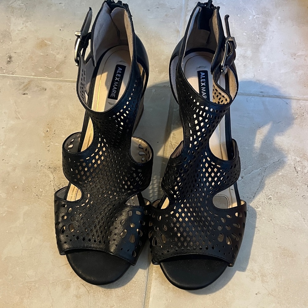 EUC Alex Marie Black wedge with cork heel